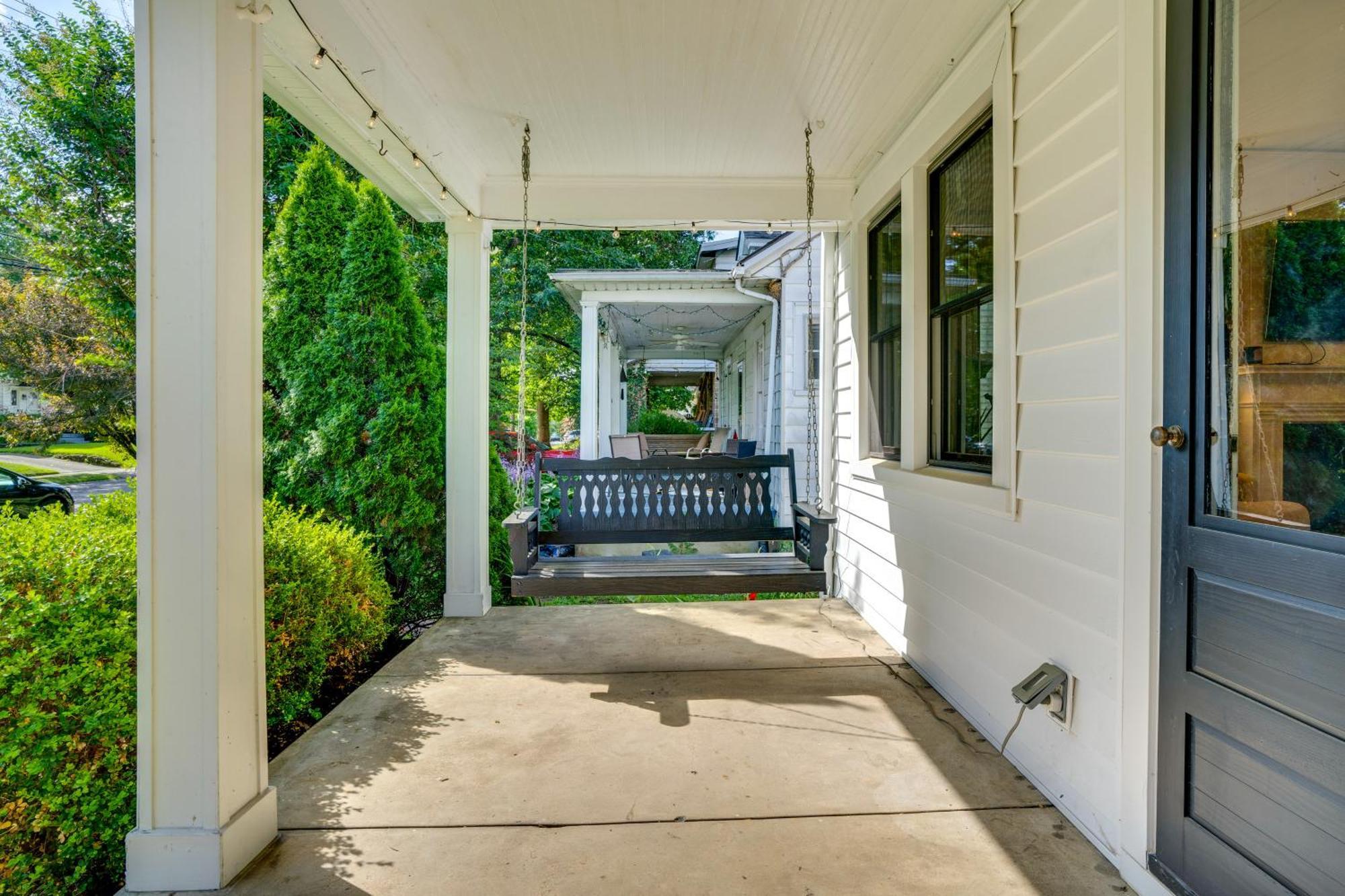 Charming Louisville Retreat With Patio And Fireplace! Exterior photo